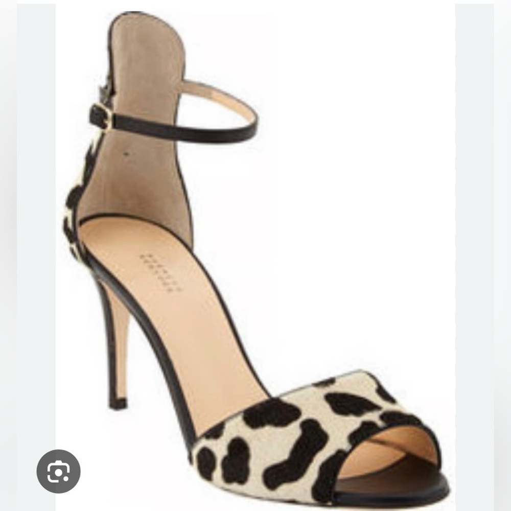 Barneys New York Black and Cream Animal Print Heels